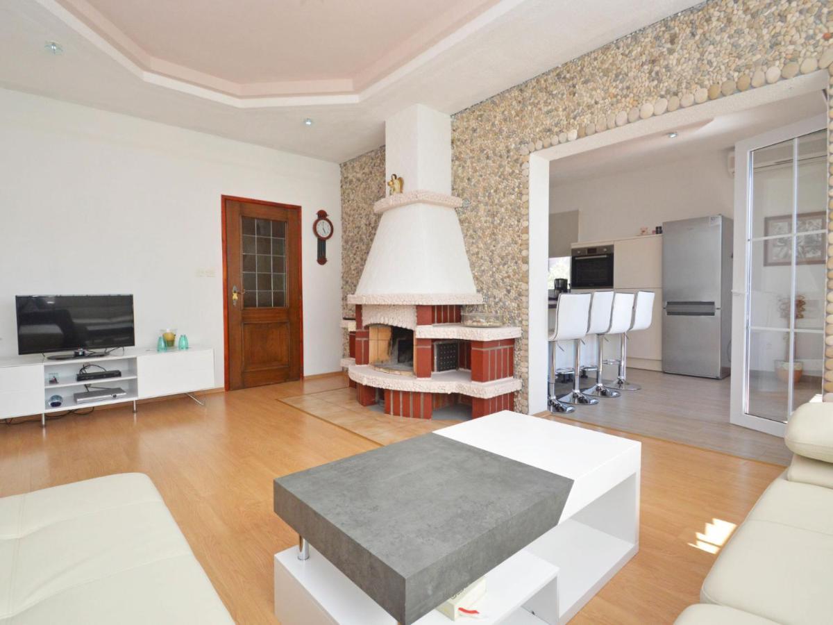 Holiday Home Marko By Interhome Filipac Exterior photo